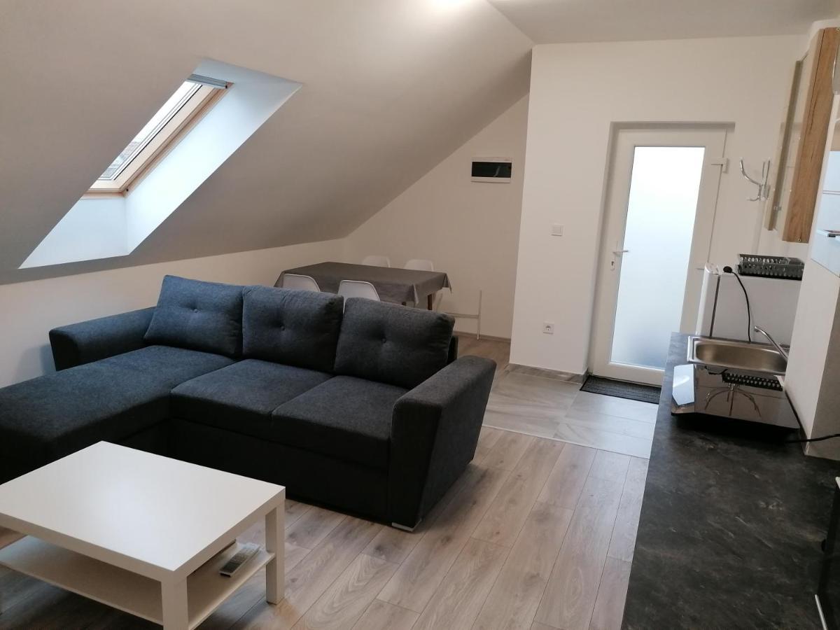 Mohacs Apartman Екстериор снимка